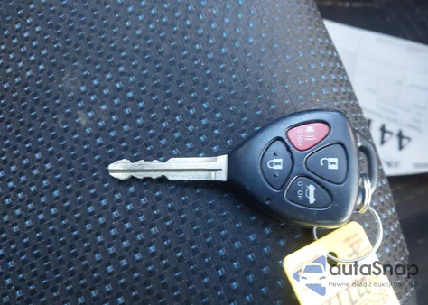 2010 Toyota Corolla S z USA, uszkodzony, nr VIN 1NXBU4EE1AZ227731